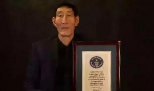 鲍喜|我国第一巨人鲍喜顺,不顾医生劝阻生下孩子,如今怎样了?