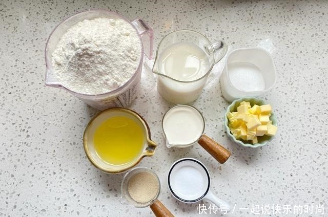 早餐女儿最爱的一款吐司,1周可以吃3次,柔软拉丝放三天也不硬