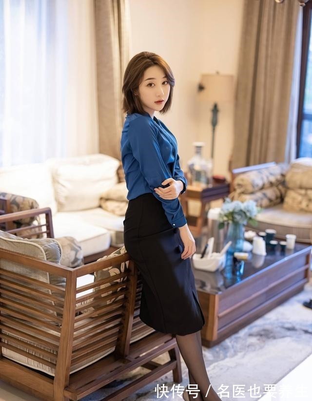 衬衫搭配 衬衫搭配高腰裙,让你从土妞变成时尚女人,魅力更胜一筹!