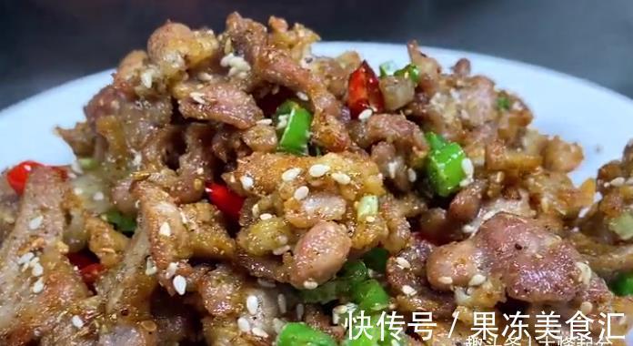 青小米椒|孜然羊肉,微辣鲜香,肉质鲜嫩,一上桌就抢光