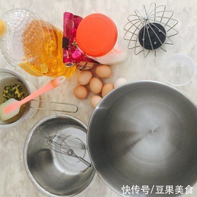 戚风蛋糕|减糖百香果戚风蛋糕
