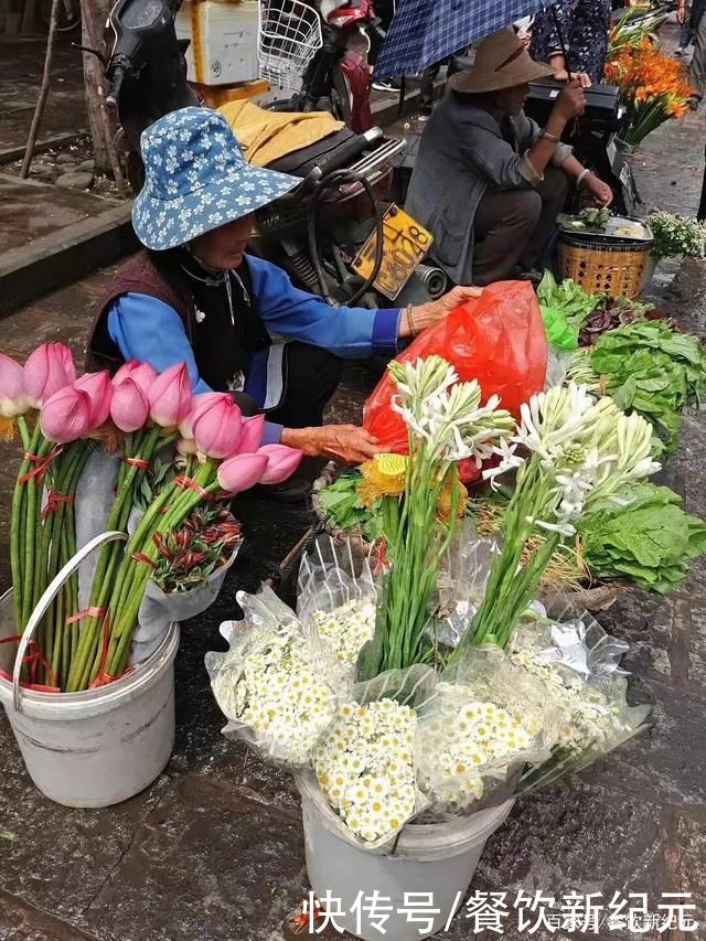 豆腐脑|云南姑娘晒菜市场，走红朋友圈，出门买菜就像旅游，网友:太美了