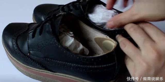 买的鞋里的那团纸有大作用,懊恼以前都扔掉了,现在知道为时不晚