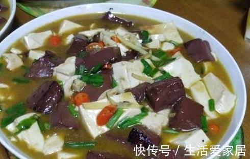 胭脂|4块钱炖一锅它,十天半月吃,暖宫补气血睡眠好,不涂胭脂都很美