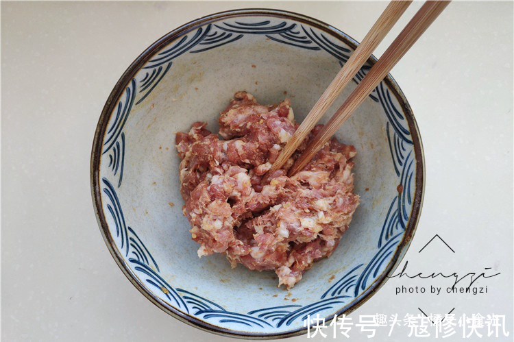 中筋面粉|大年初五，吃饺子就吃此馅！“春天第一鲜”又鲜又嫩，老少吃不够