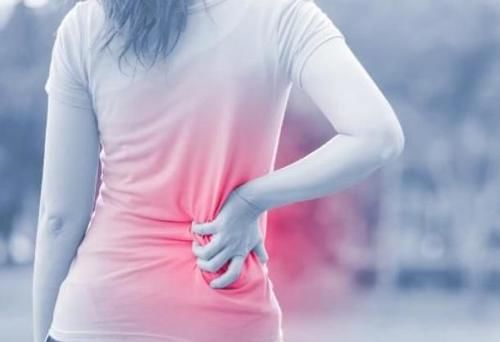 大姨妈期间|女性大姨妈期间，流出像“肉”一样的血块是啥东西？早知晓别忽视