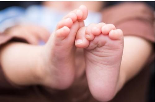 血糖过高|血糖过高,手脚告知?医生:若手脚出现3种异样,占一个值得注意