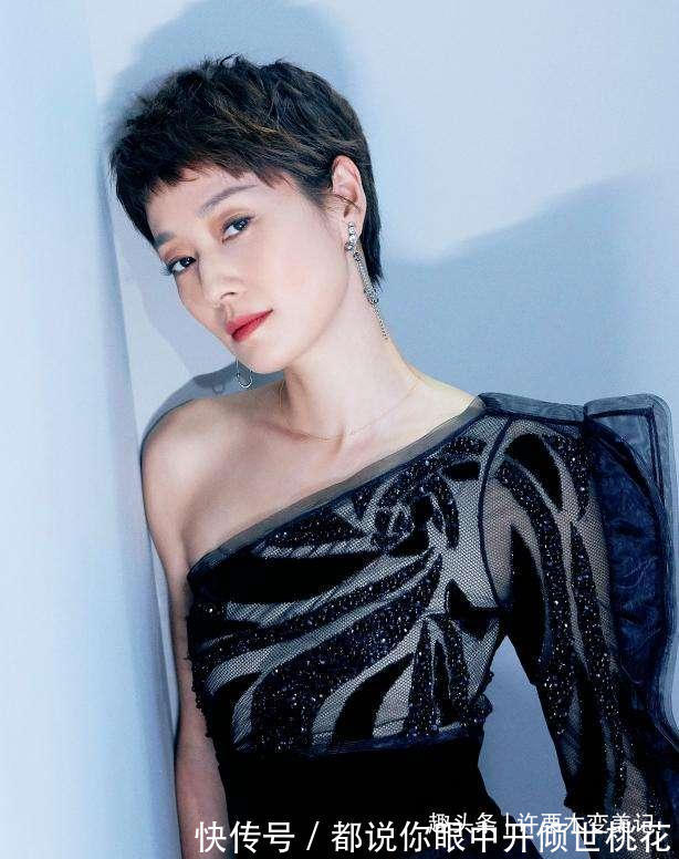 超短发 50岁女人别再留齐刘海了,今年流行这四种发型,显脸小还不挑人