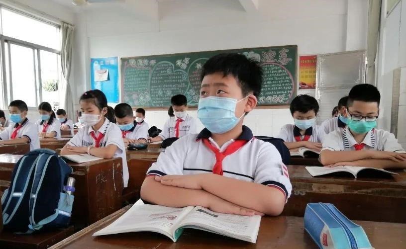 朝阳小学|8岁男孩脾胃差,2年不长个子,医生:孩子有以下症状,需提高警惕