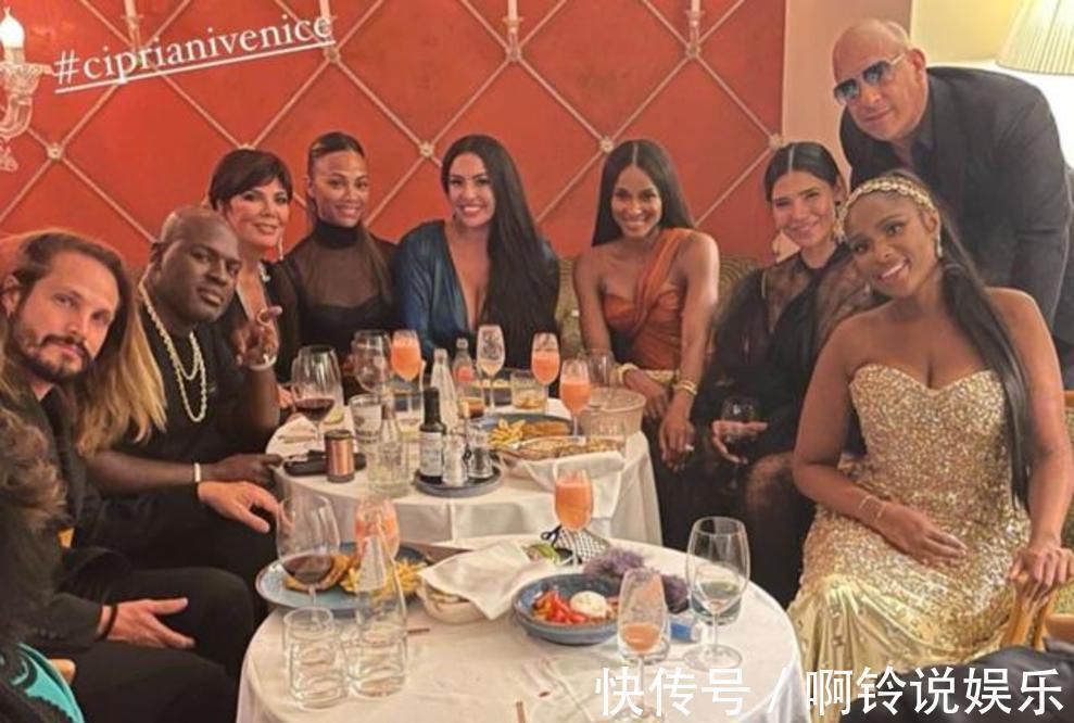 瓦妮莎|性感亮相，和男子貼臉拍照，科比妻子瓦妮莎為何不避嫌避免爭(zhēng)議