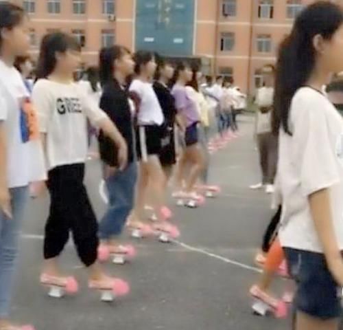 初中生|学生的校服这么丑,为什么不能用汉服当校服?家长和老师率先反对