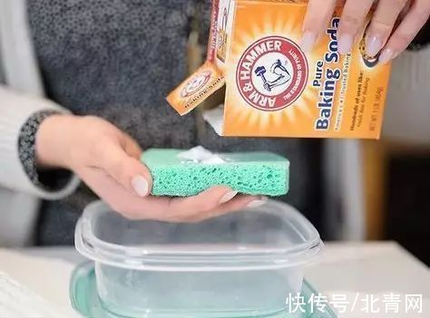 百洁布|洗衣服时不小心把卫生纸洗了？教你一招，轻松去除碎纸屑