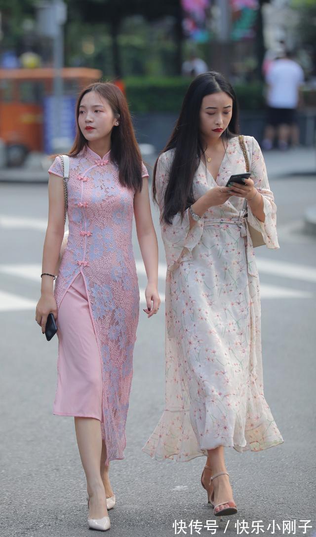 穿搭 连衣裙的紧身穿搭,简约百搭休闲显瘦,绽放青春时代的气质