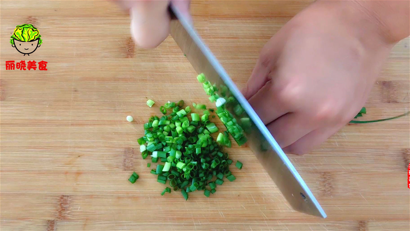 葱花饼|烙饼一定要软,别下手和面,教你凉了也不硬的葱花饼,真的太香了