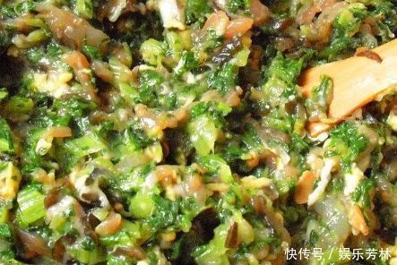 厨师长告知拌饺子馅,最“忌”放这3种料,难怪饺子难吃不入味