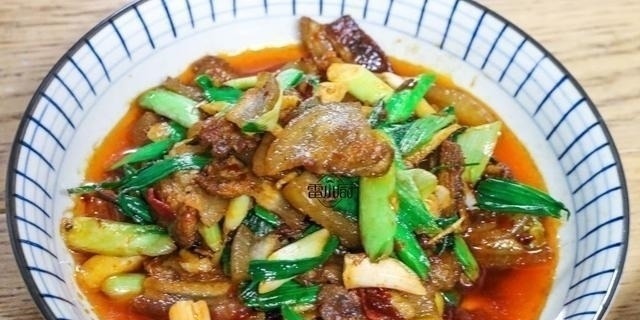 请亲戚来家里吃饭,我做了8菜1汤,有2道菜9成人都没吃过