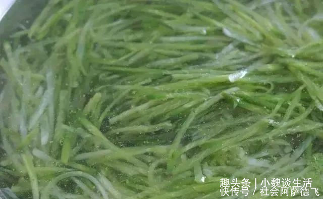  吃一斤它，相当于吃3斤牛肉，5斤猪肝，才8毛钱一斤，蒸着吃最香