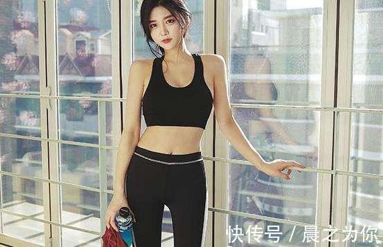 高跟鞋 打底裤的设计,展现出属于自己独特的美丽,彰显出简约时尚大气