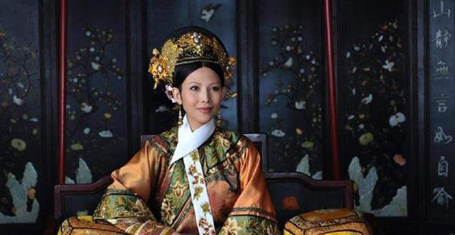 妇女|古代妇女用的钿子,奢华又时尚,来欣赏下皇室的贵气