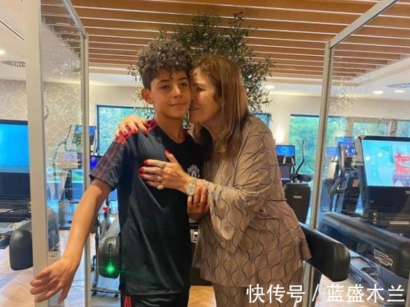 乔治娜|希尔顿还是卡戴珊阿媒挖迷你罗身世,C罗3个孩子生母不明!
