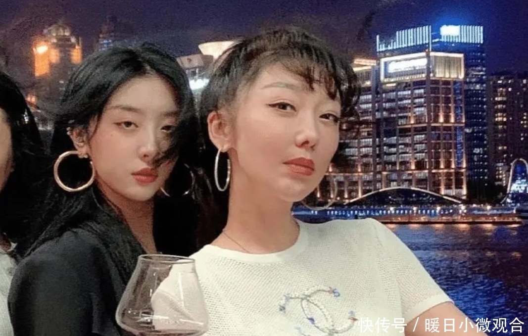 妈妈去当伴娘,让女儿叫自己“姐姐”,老公:你想给她换个爸?