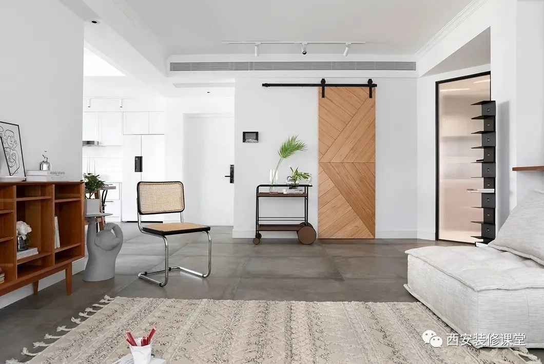 极简|130㎡开放餐厨，通铺瓷砖，打造高质量住宅