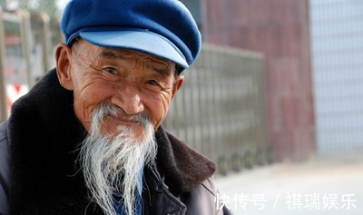 如果爱|有5种表现的人，一般能轻松活过85岁，迈入长寿老人行列也不难