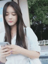 |搞笑GIF:哥们有你这样坐席的吗,你考虑过别人的感受吗