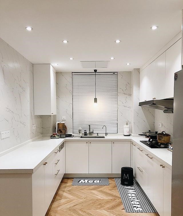 鞋柜|难怪越来越多人喜欢“化繁为简”的装修,大白墙也能装出惊艳感