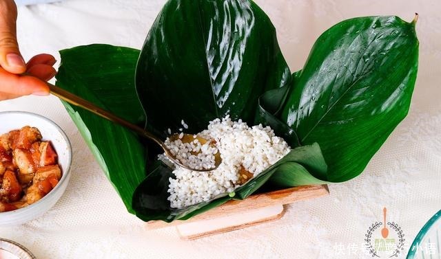广东著名美食,外观明明像粽子,本地人却说不叫粽子!