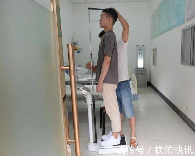 脾胃|14岁男孩178cm,儿科医生长高的青春期时期,妈妈4点做得对