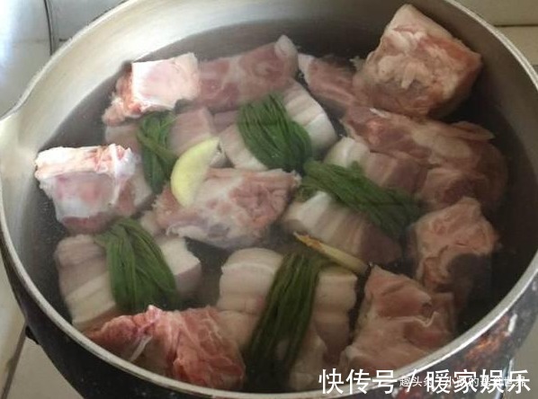退休大厨不管炖什么肉，在下锅之前多加一步，自动去除肉腥味！