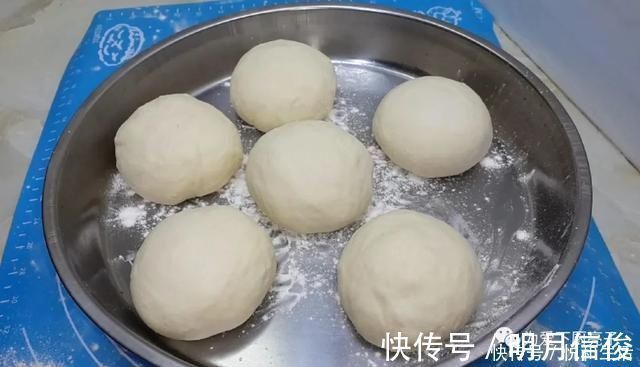 红豆饼这样做太好吃了，锅里烙一烙，我家一周吃五次，真的太香了