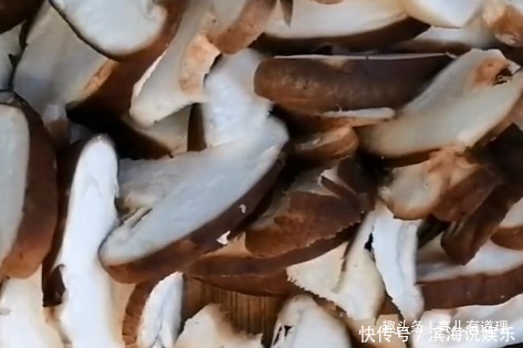 人体|一道营养又好吃的素菜,简单易做,味道鲜美,口感一点也不比肉差