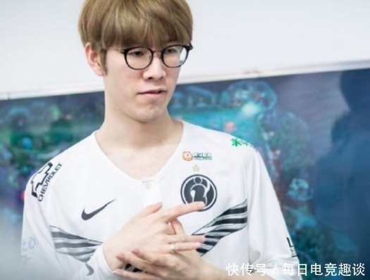 琉斯|牛宝飘了?夺冠后大玩厄斐琉斯,有步theshy后尘的先兆