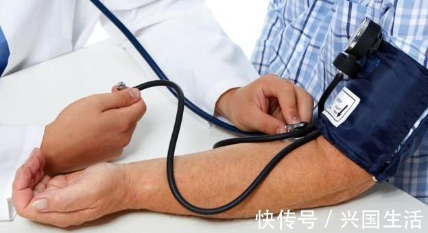 医生|高血压必须吃药?医生:若没超过“最佳范围”,或许不吃药也行