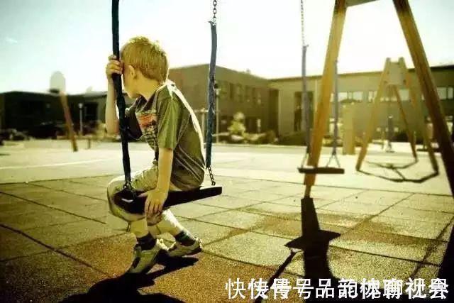 父母|“妈妈,同学不喜欢我怎么办?”这3种回答,千万别说出口