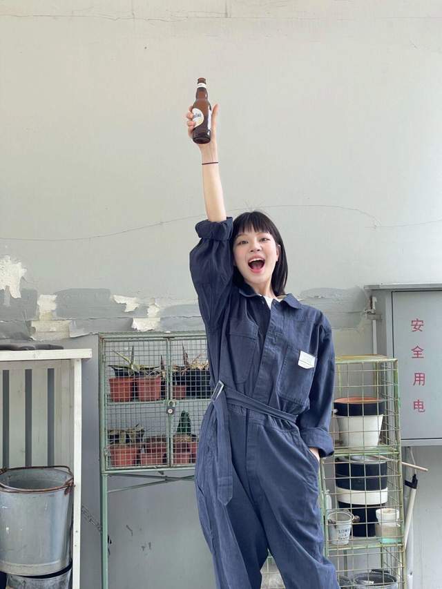 t+|日常出门这样穿，衬衫搭配短裤，比小众还高级时髦