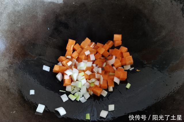 分明|焖饭好吃的小秘诀,掌握一个小窍门,米饭粒粒分明,越吃越香!