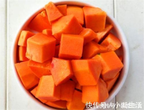 维生素c|女生“大姨妈”期间,4种食品敞开吃,污血排的快,体重“哗哗”往下降