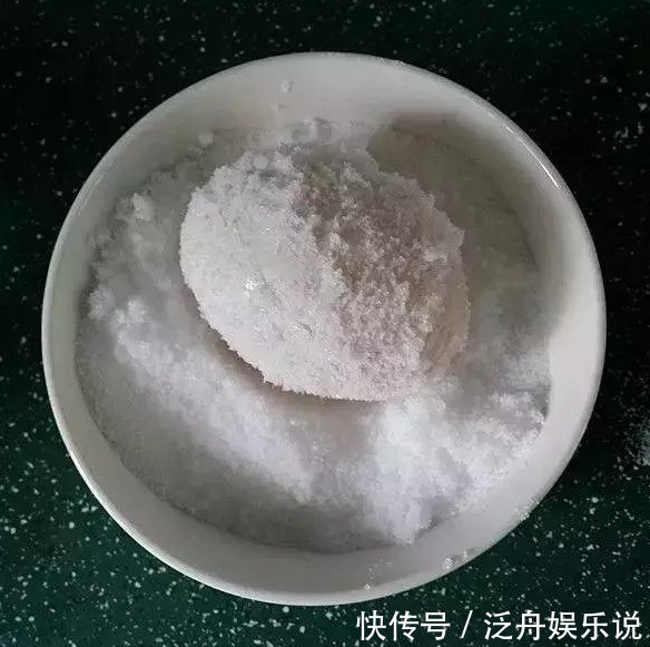 加盐|腌咸鸭蛋,只加盐可不行,多做2步,1周就腌好,个个起沙还流油