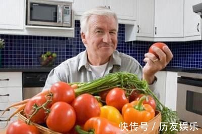 面条卤|男人常吃西红柿好处多,但医生提醒只有1种吃法,对前列腺有益