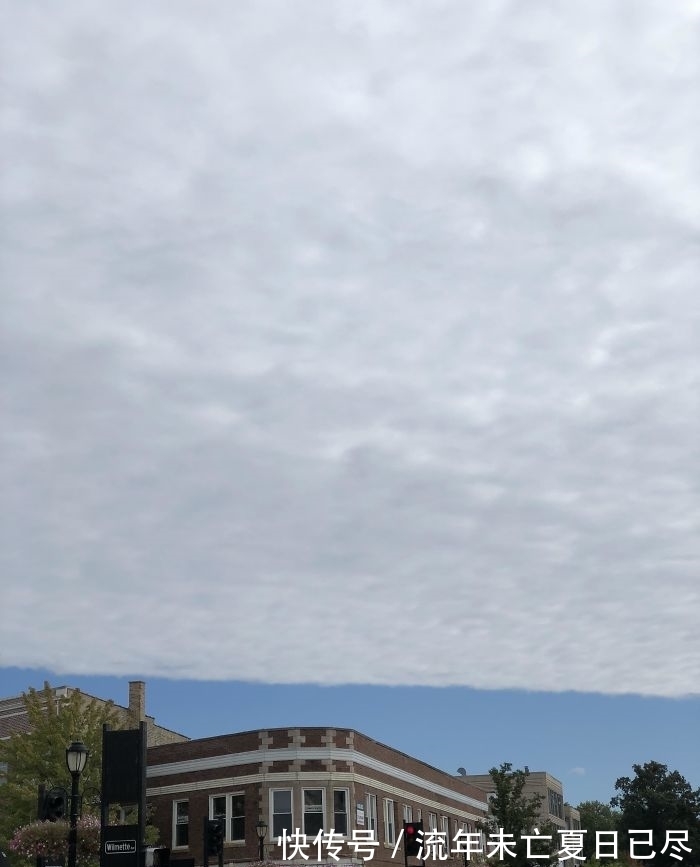 东边日出西边雨|25张“假”照片，车洗得太干净犹如隐身，拍出镜子里外不同的自己