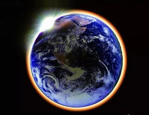 月球上也会有日食吗，月亮上的日食什么样？比你想的更壮观