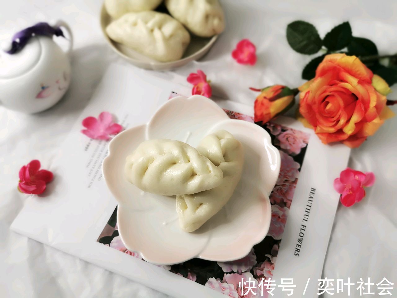 一碗粥|制作美味的香菇肉包子,搭配一碗粥,营养健康