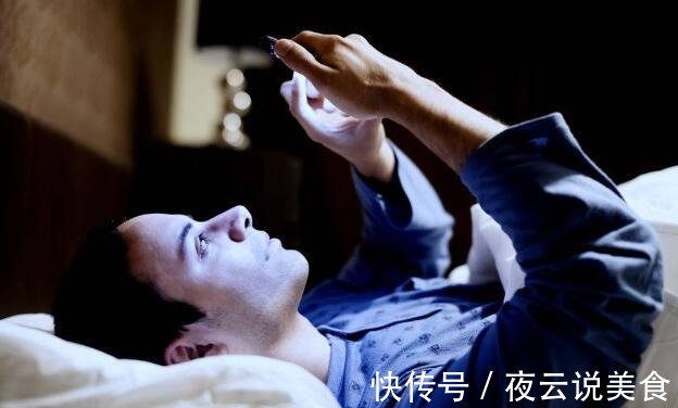 脑中风|医生忠告不想被中风缠上,晚上坚持“2多3不要”,中风远离你