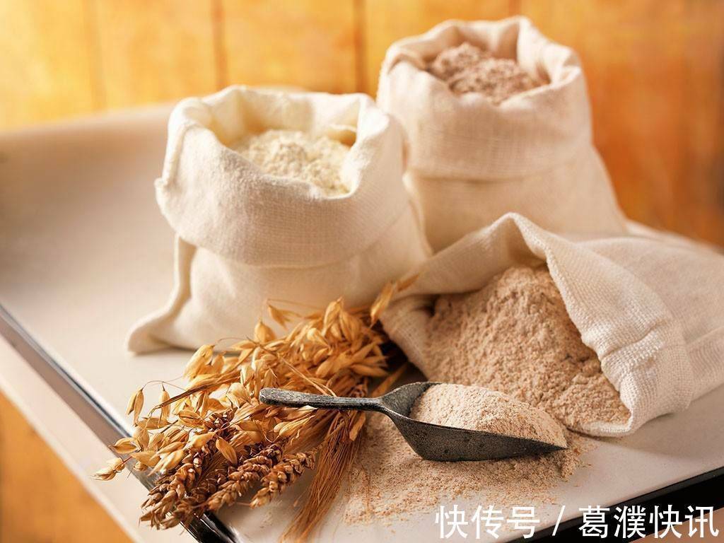 办法|面粉怕热，夏天总是长虫子，2个办法轻松解决，能保存一年还新鲜