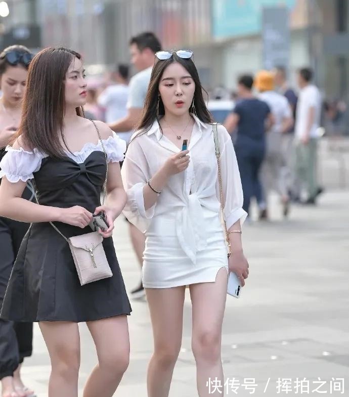 衬衣 怎样穿出魅力十足的效果可以衬衣配半身裙，温柔时尚又青春！