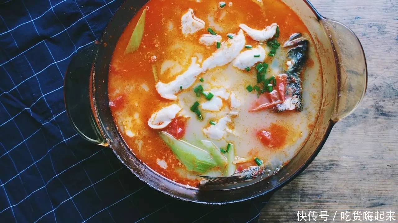 家里人就喜欢这么吃鲈鱼,鲜嫩可口又营养丰富,吃一次就忘不了