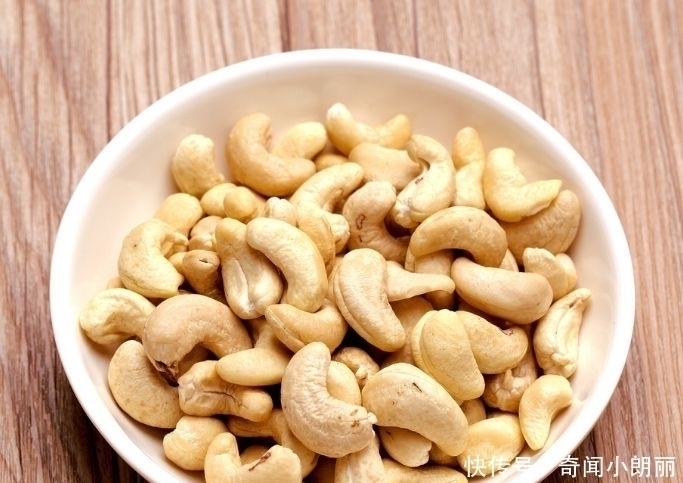 花生|孕期吃坚果好处多,但这2种不要吃,可能会阻碍胎儿发育